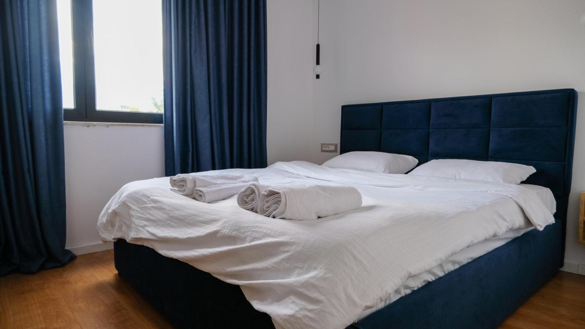 2E Center Apartment 티라나 외부 사진