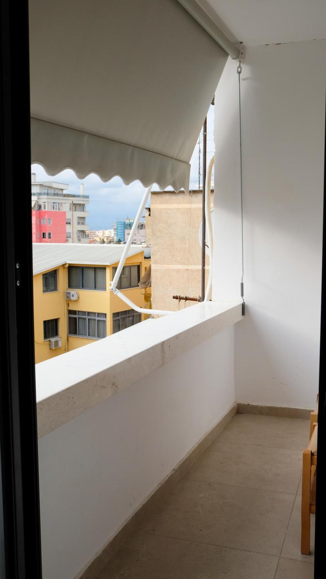 2E Center Apartment 티라나 외부 사진