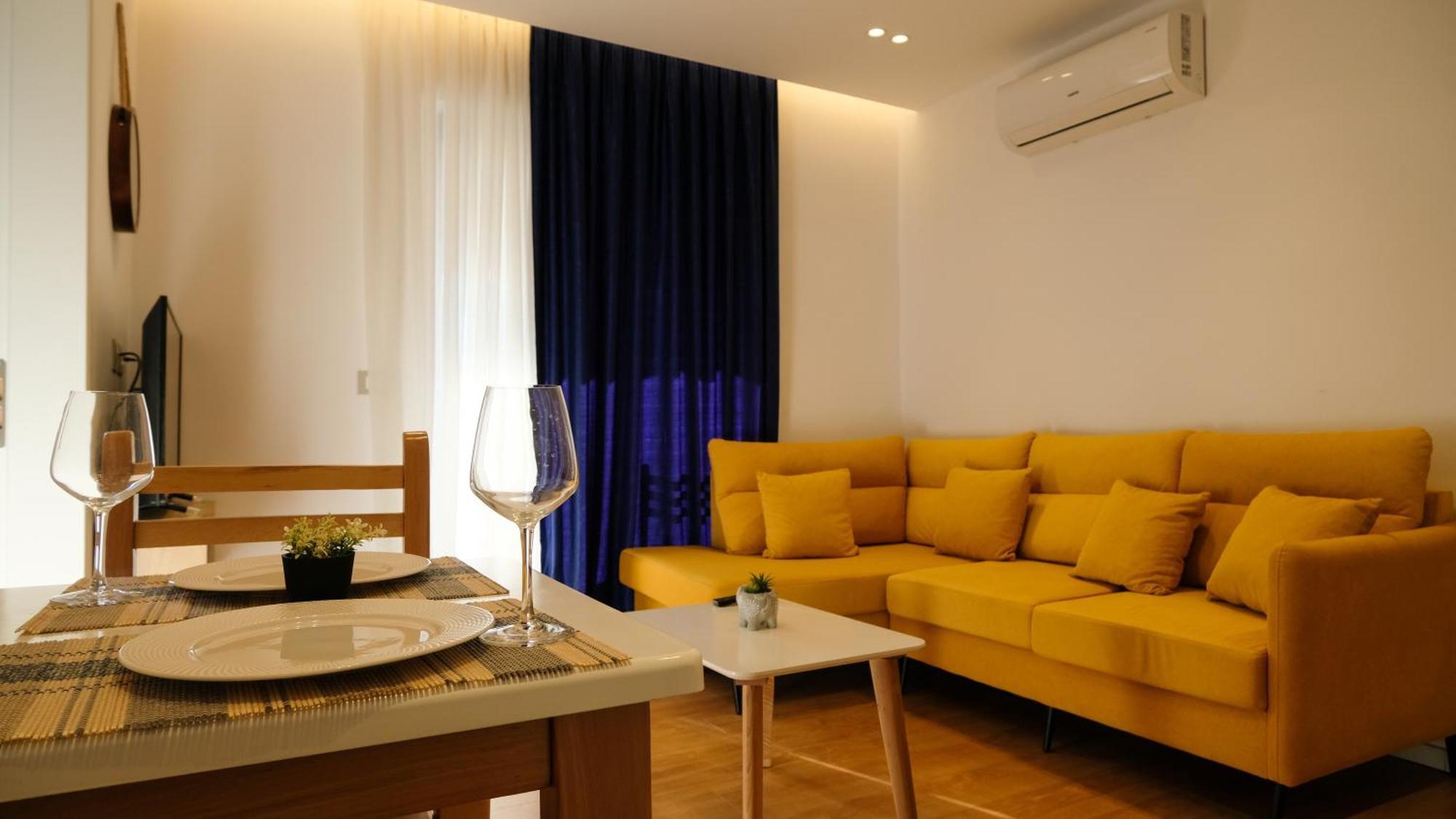 2E Center Apartment 티라나 외부 사진