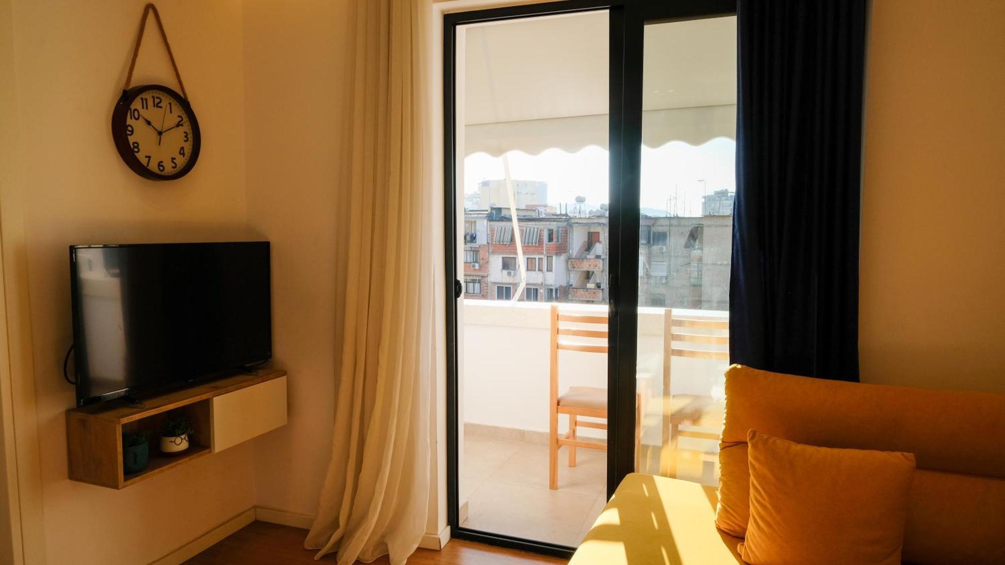 2E Center Apartment 티라나 외부 사진